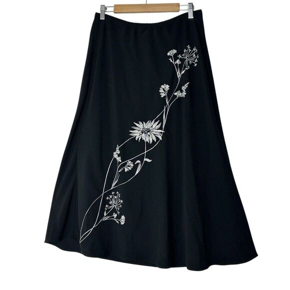 Studio Ease Skirt Woman‎ Size 12 Black Flowers Formal Office Old Money Party - Picture 1 of 8